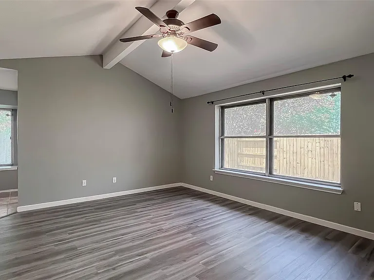 10506 Goldfield Ln — Photo 12