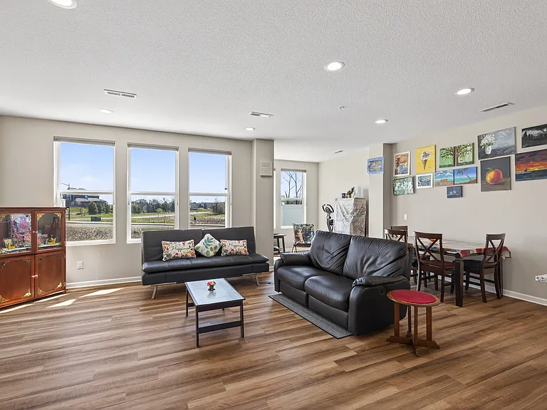 5970 Urbandale Ln N — Photo 29