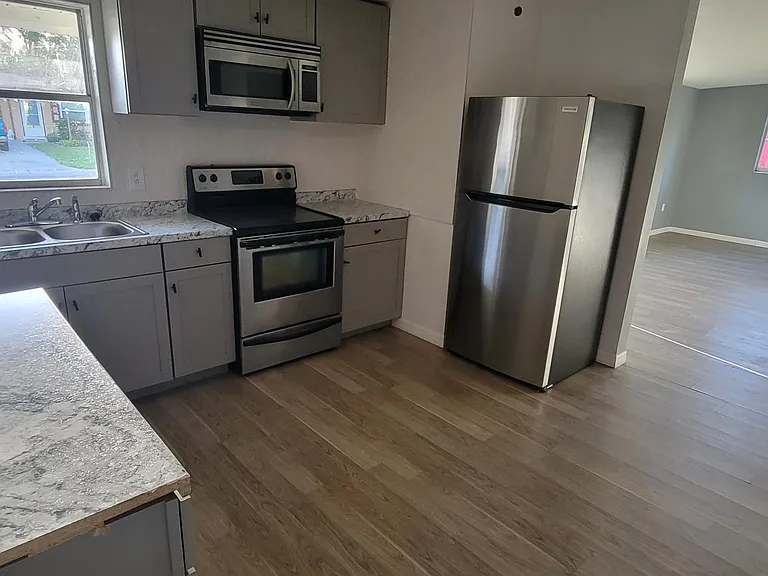 5412 3rd Street Ct W #A — Photo 5