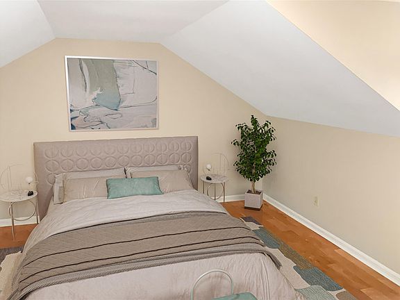 4th image of 708 Lampwick Ct