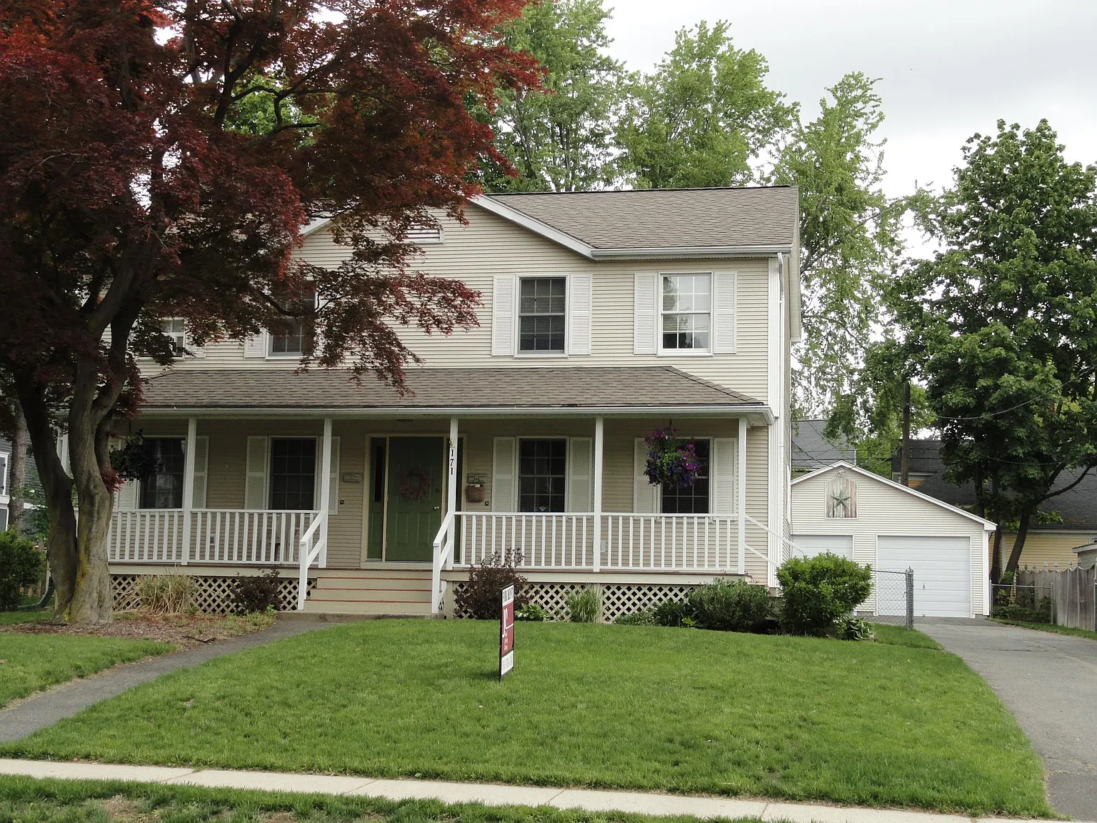 1 bed, 1.5 bath, 900 sqft, $1,560 — Photo 1