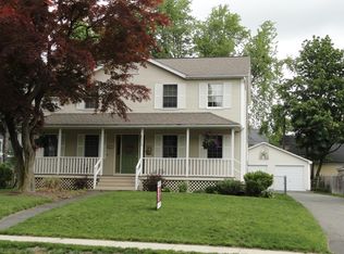171 Lincoln St #B, Holyoke, MA 01040