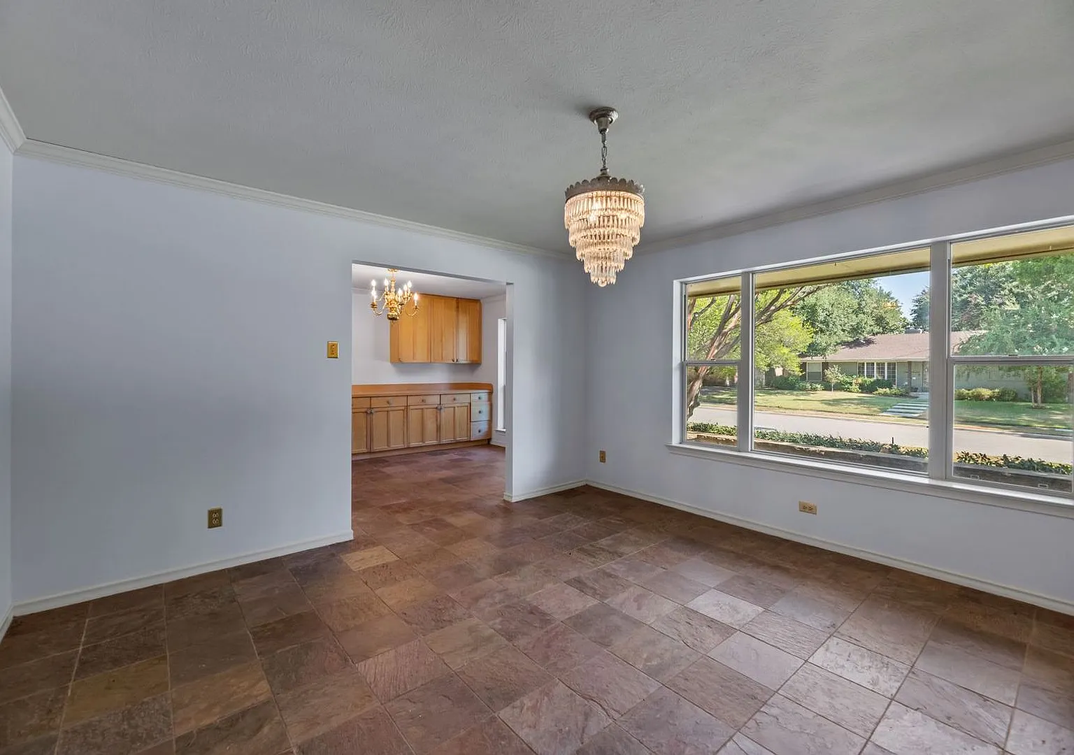 Available Now! Ready For Move In. — Photo 4