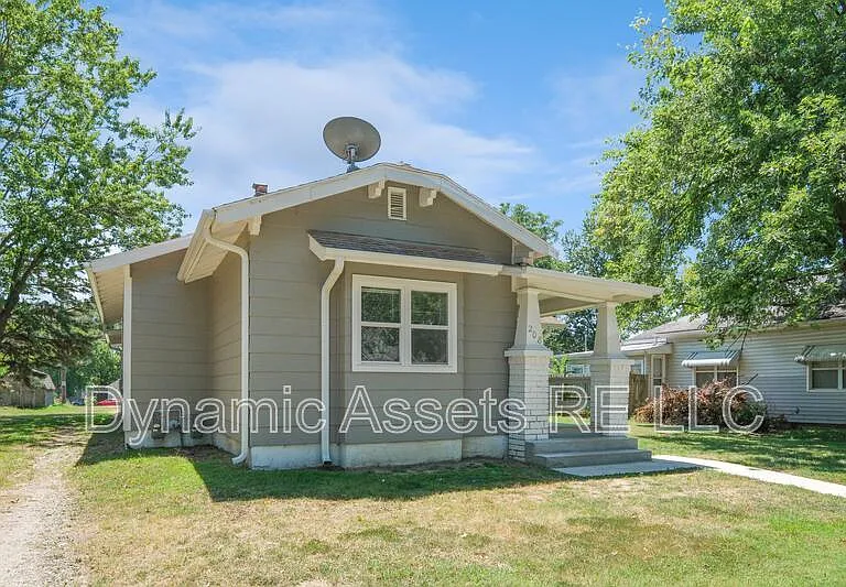 208 E Park St #A — Photo 7