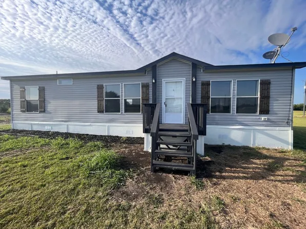 8599 Fm 697, Whitewright, TX 75491