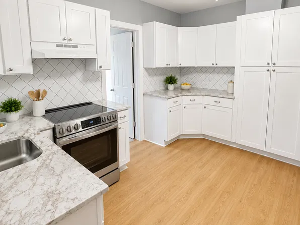 113 Chincopee Ave, Hopatcong, NJ 07843
