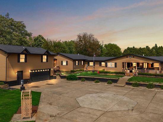 427 N State Road 149, Valparaiso, IN 46385