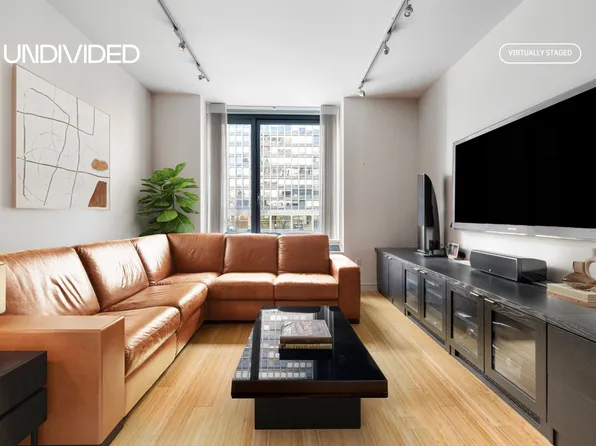 303 East 33rd Street 3G image 2 of 14