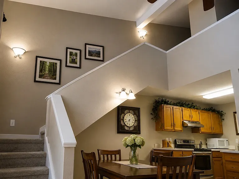 1033 Stonegate Dr #A — Photo 6