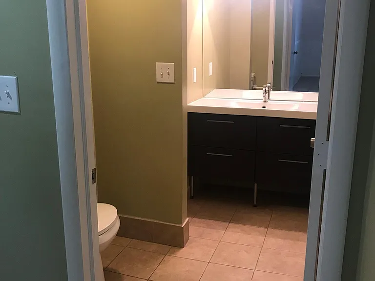 2627 E 2100 S — Photo 11