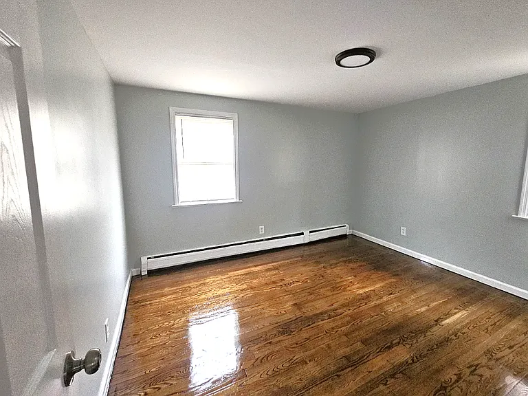 297 N Center St #21 — Photo 3