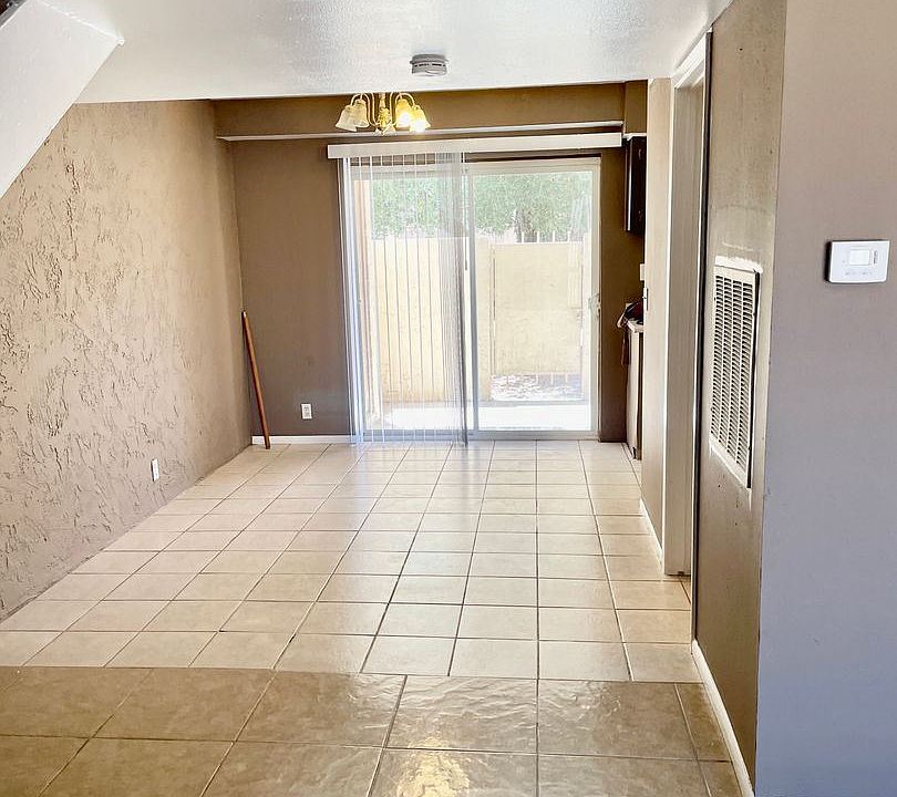 1st image of 3520 W Dunlap Ave #110