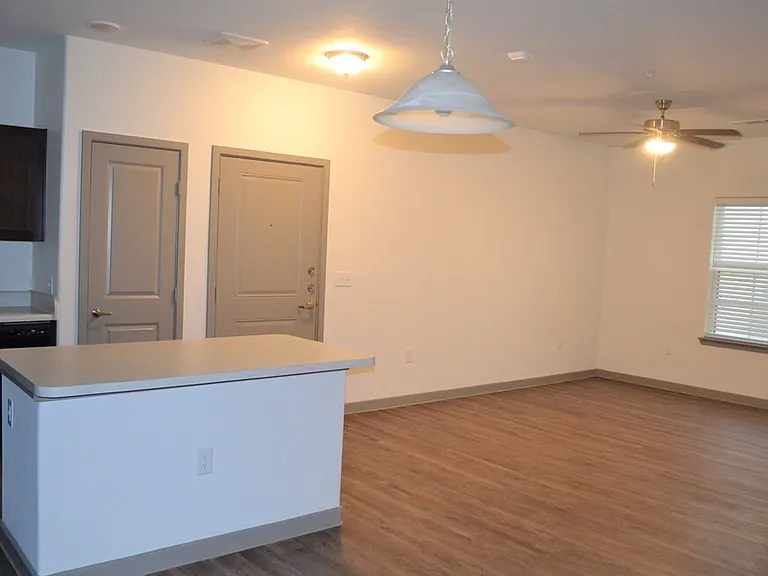 Majestic Ranch Apartment Homes — Photo 24