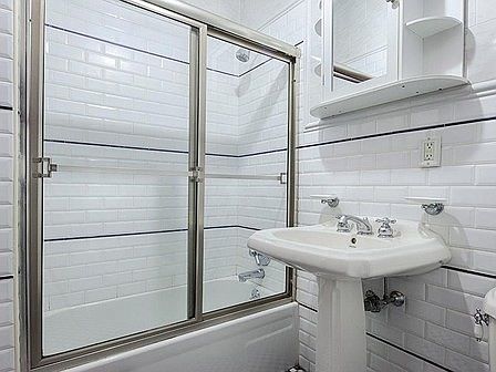 1st image of 483 7th Ave APT 4