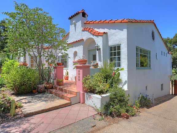 2nd image of 2650 Puesta Del Sol