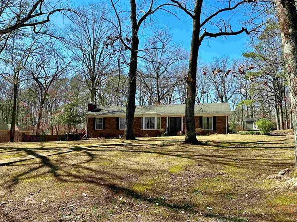 160 Mollie Dr, Selmer, TN 38375