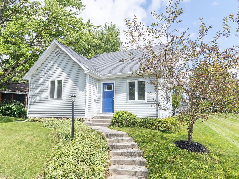 207 E Ohio St, Fortville, IN 46040 Zillow