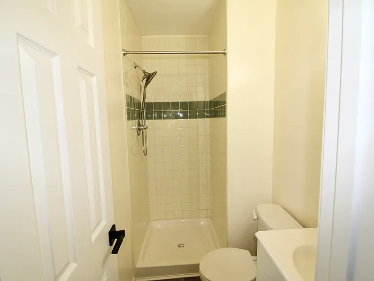 8501 Buckeye Ct — Photo 10