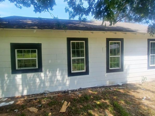 1204 W Kaufman St