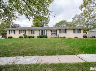 3106 Jersey Ridge Rd, Davenport, IA 52807