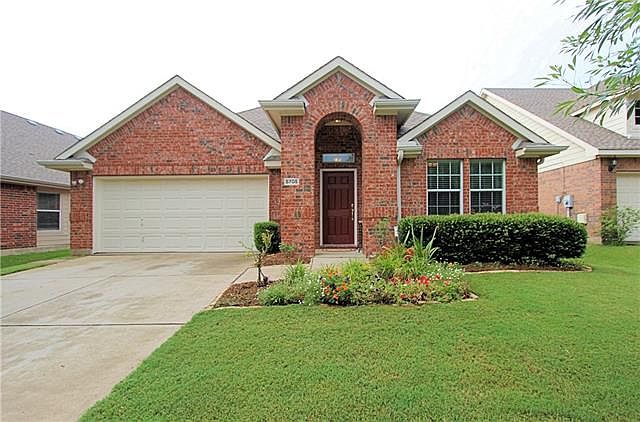 1st image of 5705 Meadowglen Dr