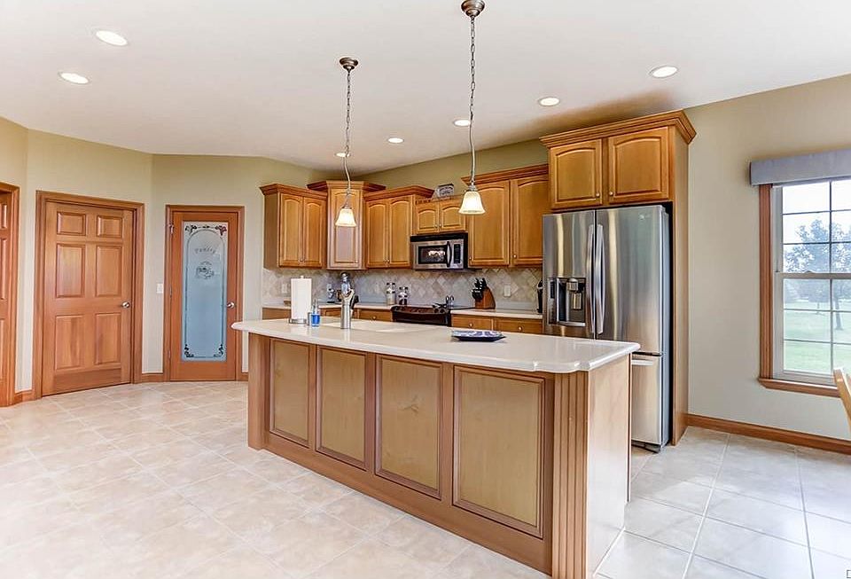 1st image of 2668 Stonebridge Dr