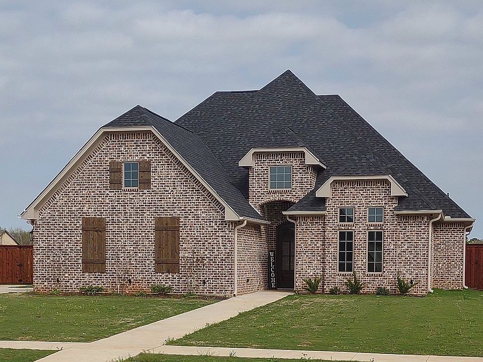 1st image of 261 Heritage Way