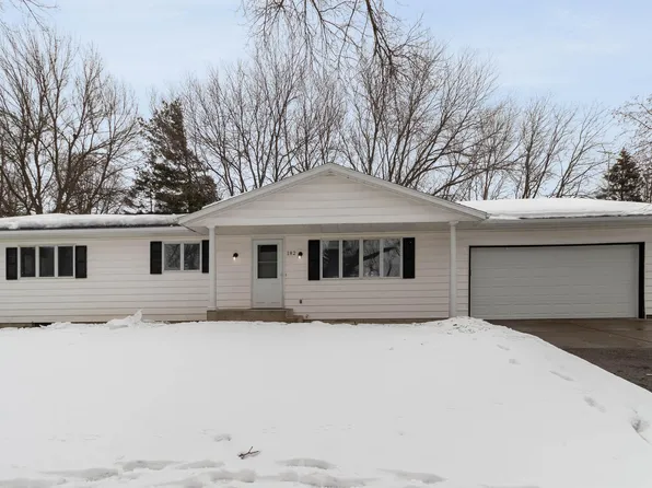 182 Linden Rd, Prescott, WI 54021