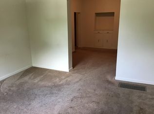 402 W Wolfe St #A, Sullivan, IN 47882