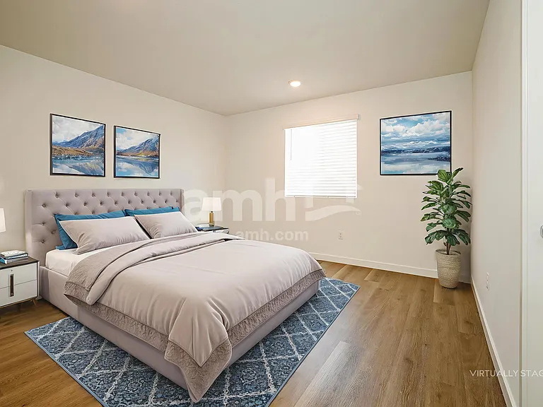 2391 Monroe Ave — Photo 14