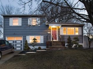 20 10th Ave, Monroe Township, NJ 08831