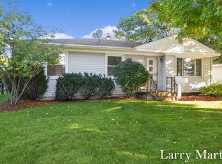 925 Walcott St SW, Wyoming, MI 49509