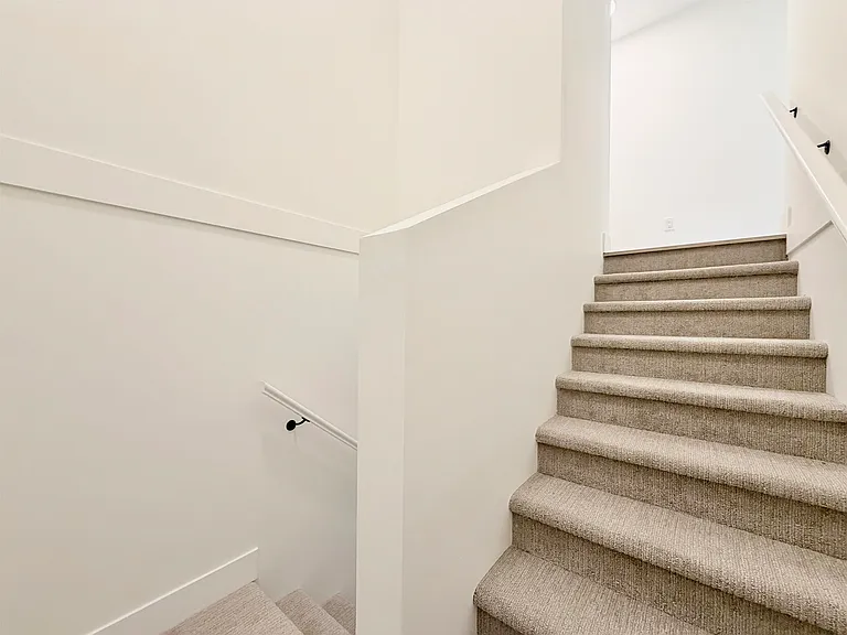 6338 King George Blvd #308 — Photo 7