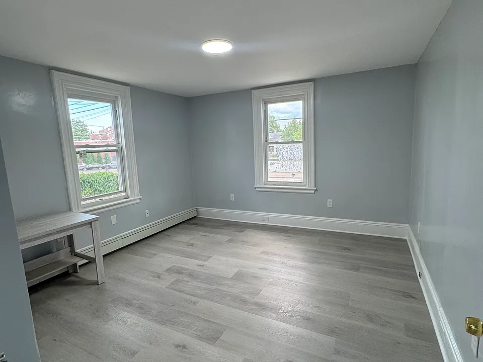 21 Weston St #2