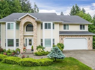 6409 179th Ave E, Lake Tapps, WA 98391