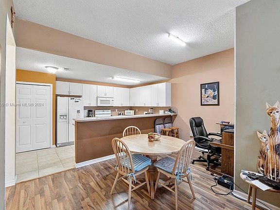 5th image of 22811 SW 88th Pl Unit 9-22