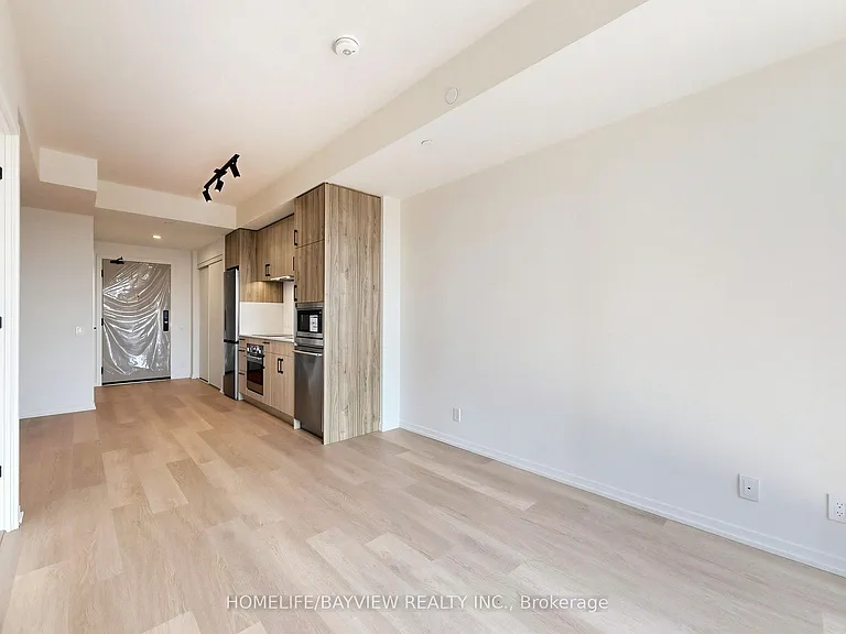109 Erskine Ave #1706 — Photo 3