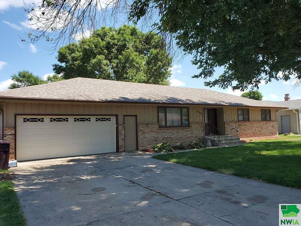 1st image of 3104 G St