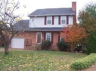 702 N Chestnut Ct, Hermitage, TN 37076