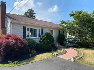 520 Concord St, Holliston, MA 01746