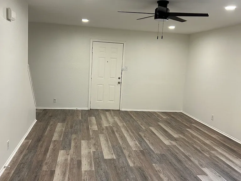 4918 Ty Terrace St — Photo 2