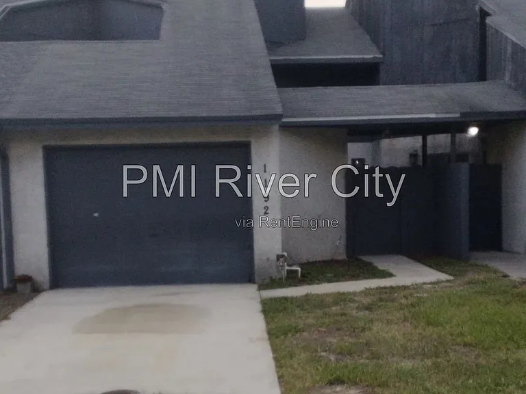 1192 Romaine Cir W — Photo 4