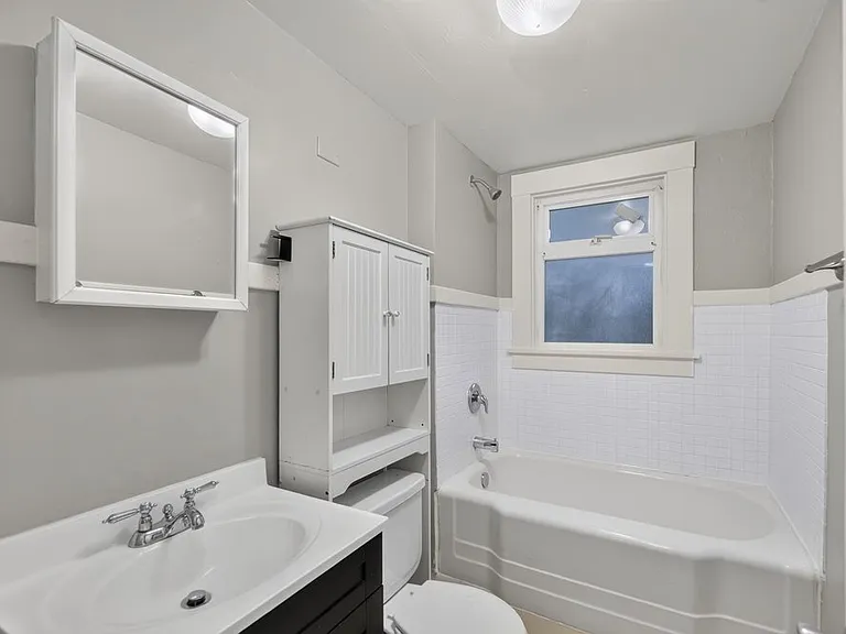 820 S J St #B — Photo 15