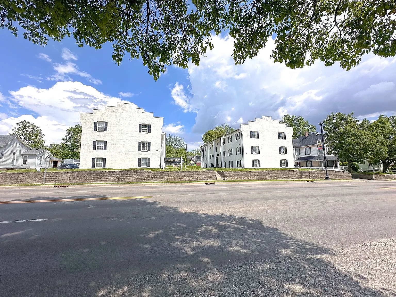 Washington Square Apartments — Photo 1