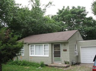 8026 Newton St, Overland Park, KS 66204