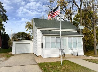1130 W Main St, Princeton, WI 54968
