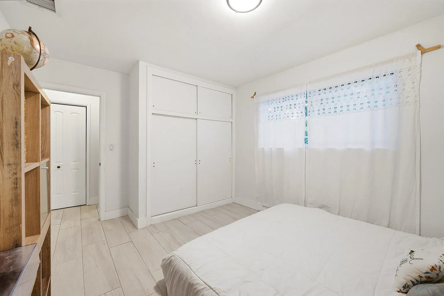 3 bed, 1258 sqft, $3,600 — Photo 1