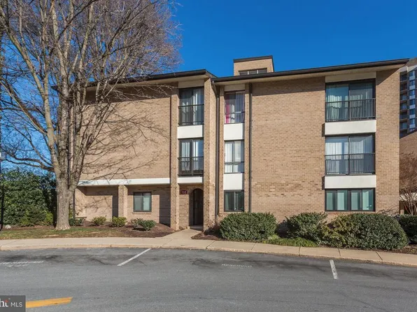 110 Monroe St #30, Rockville, MD 20850