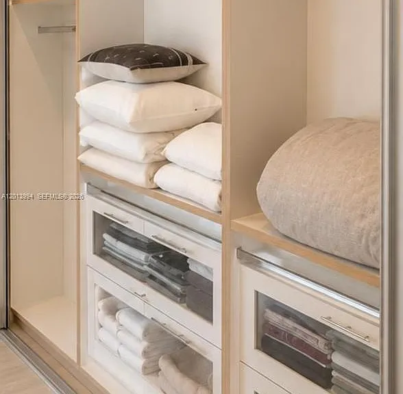 2831 S Bayshore Dr #1504 — Photo 13