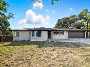 104 Vanshire Rd W, Lakeside, TX 76108